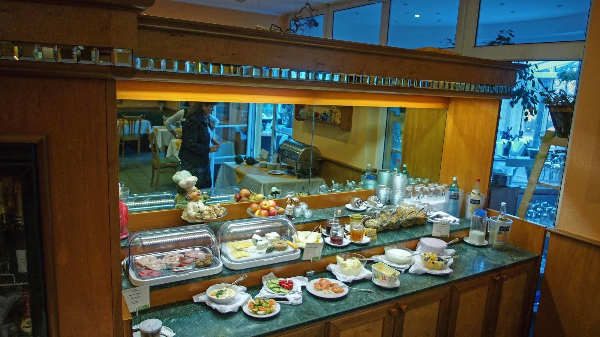 צוסן Flair Hotel Reuner מראה חיצוני תמונה